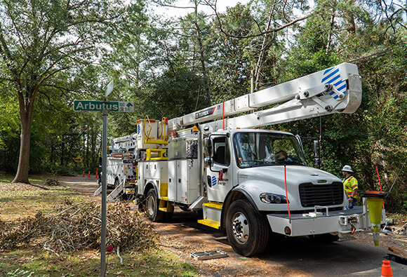 Dominion Energy Truck Responding to Repair Downed Power Lines